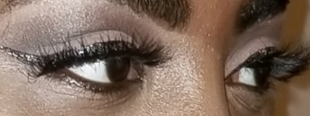 Lashes - Picture 2 of 2